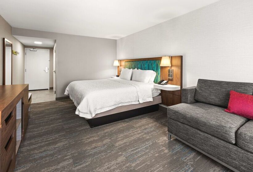 Отель Hampton Inn Seekonk