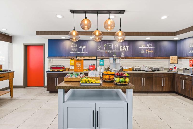 호텔 Hampton Inn Seekonk