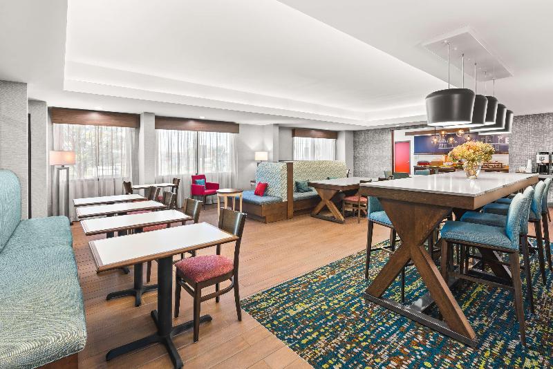 Отель Hampton Inn Seekonk