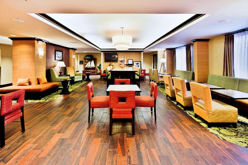 Отель Hampton Inn Seekonk