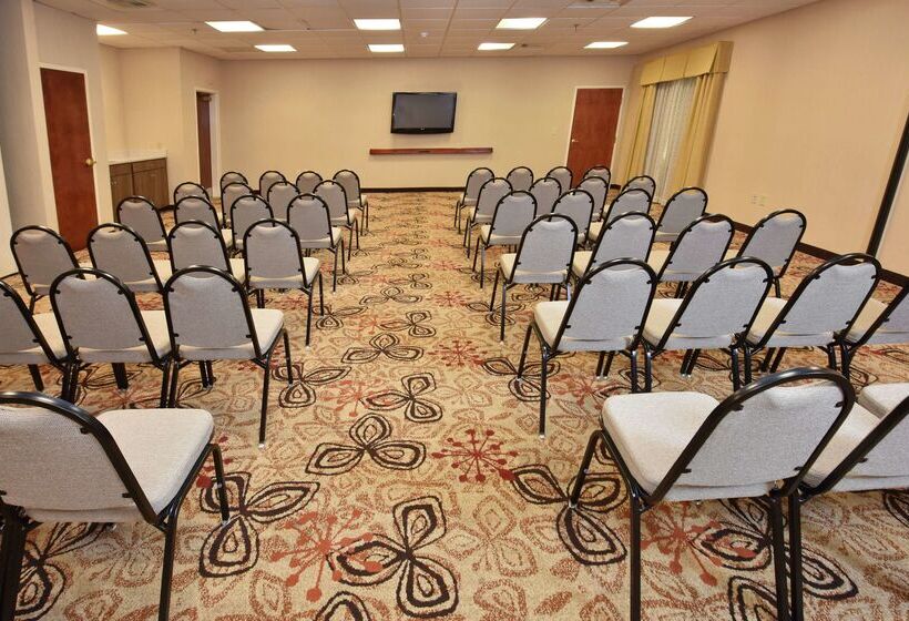 فندق Hampton Inn Selma