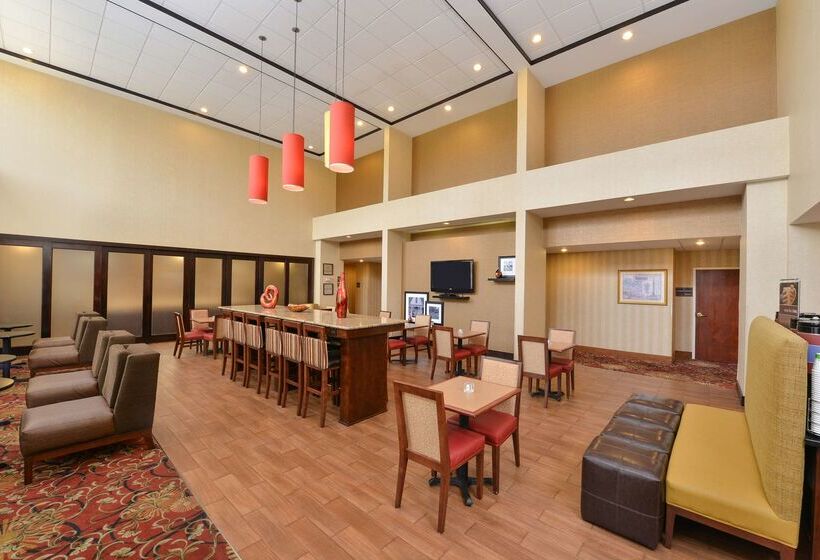 فندق Hampton Inn Selma
