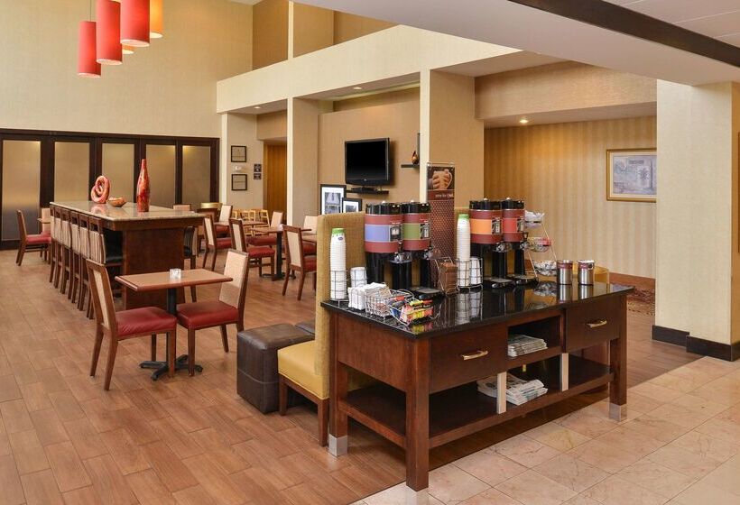 فندق Hampton Inn Selma
