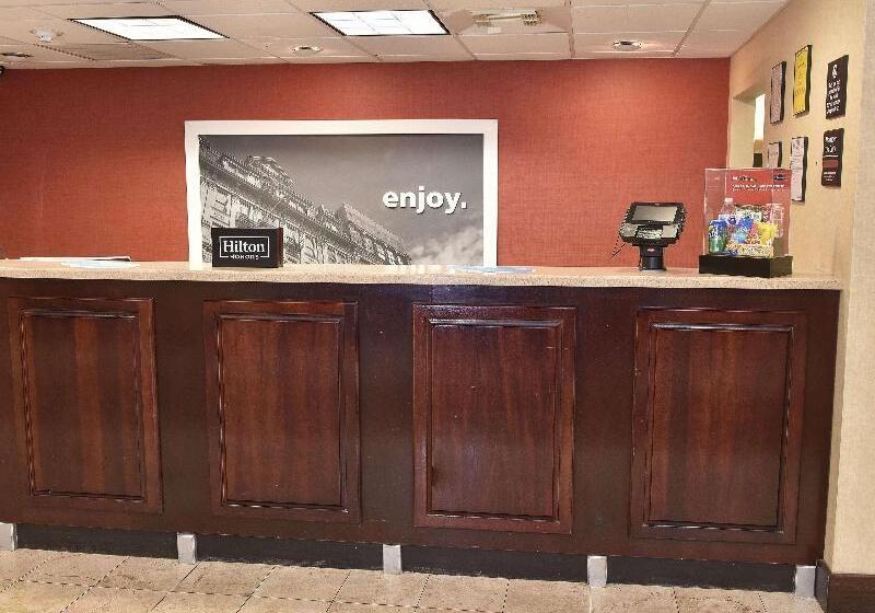 فندق Hampton Inn Selma