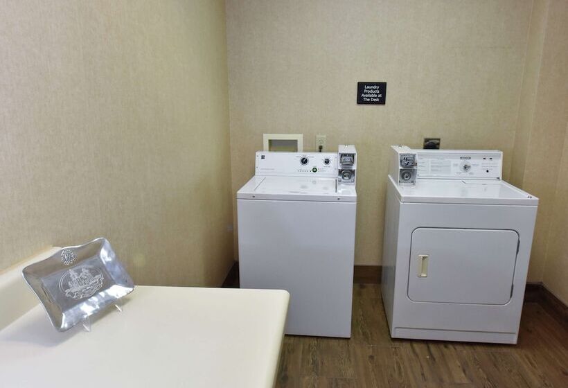 فندق Hampton Inn Selma