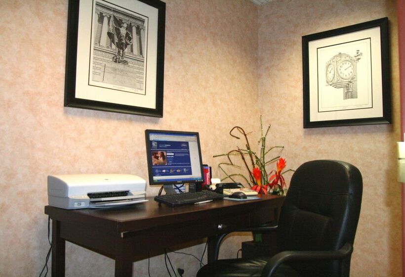 فندق Hampton Inn Seymour