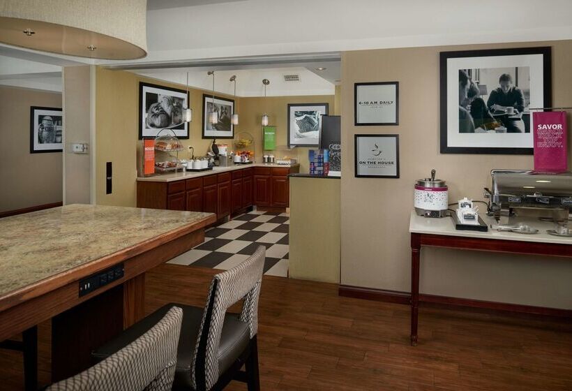 فندق Hampton Inn Shelbyville