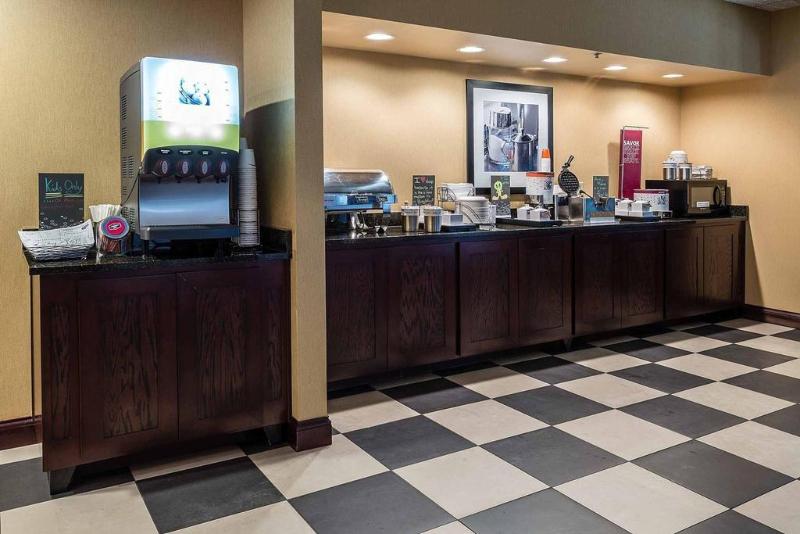 בית מלון כפרי Hampton Inn Somerset