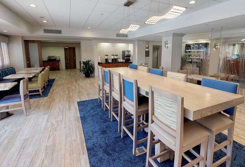 ホテル Hampton Inn St. Simons Island