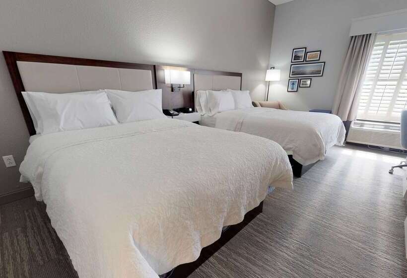ホテル Hampton Inn St. Simons Island