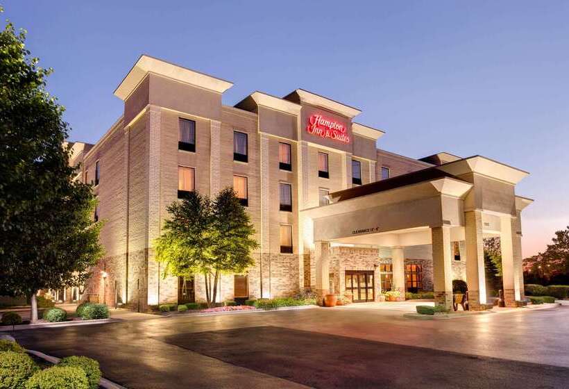 فندق Hampton Inn & Suites Addison