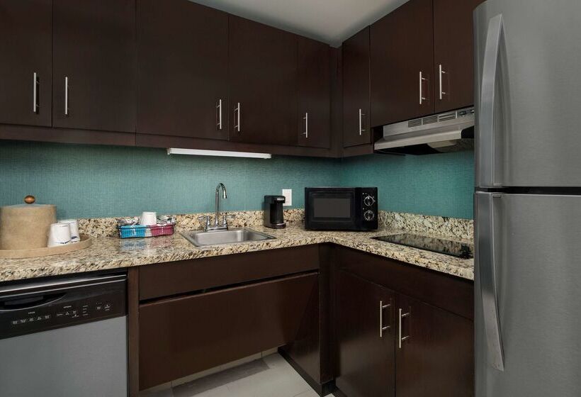 فندق Hampton Inn & Suites Alpharetta