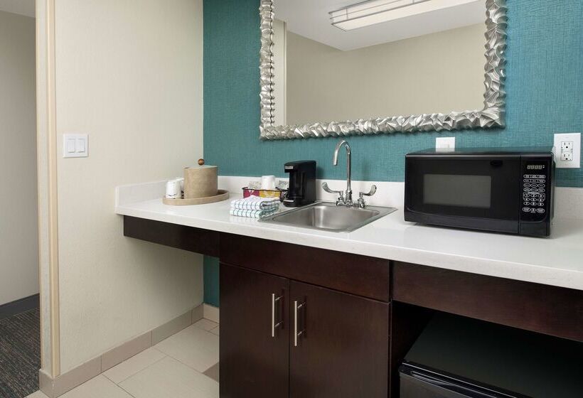 فندق Hampton Inn & Suites Alpharetta