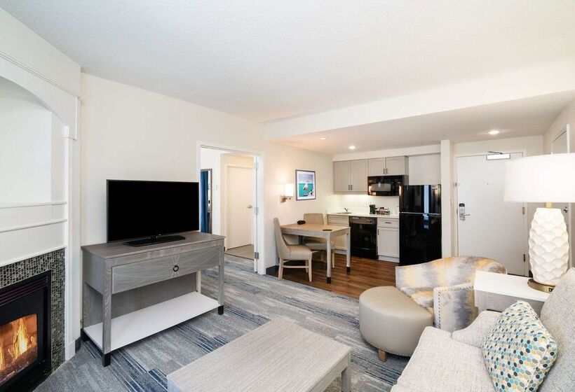 فندق Hampton Inn And Suites Amelia Island Historic Harbor Front