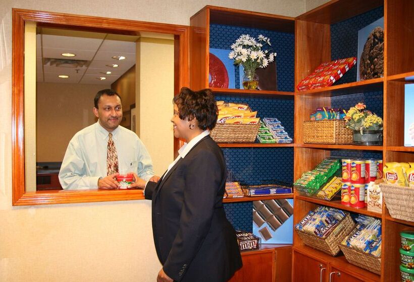 호텔 Hampton Inn & Suites Atlanta Airport North I85