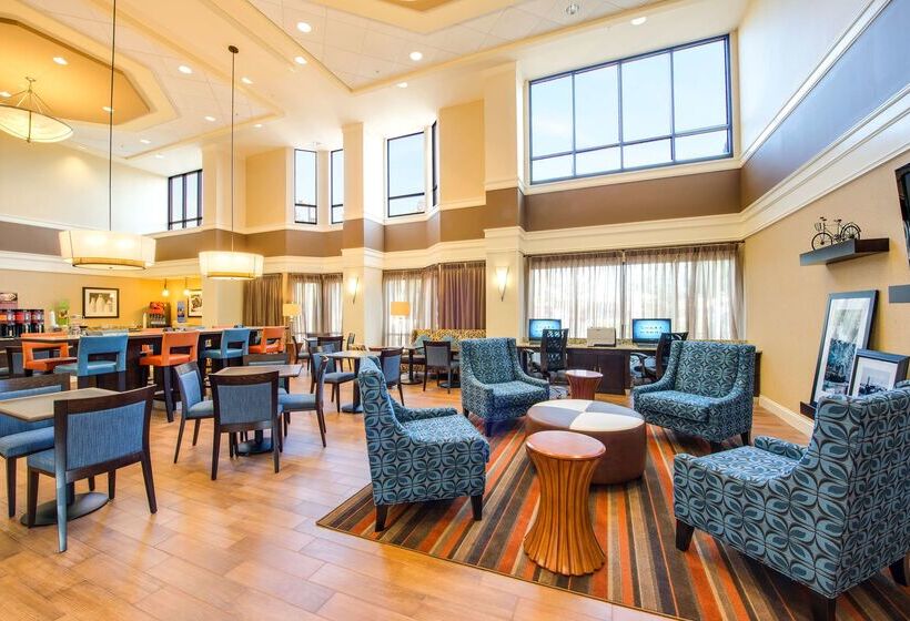 호텔 Hampton Inn & Suites Atlanta Airport North I85