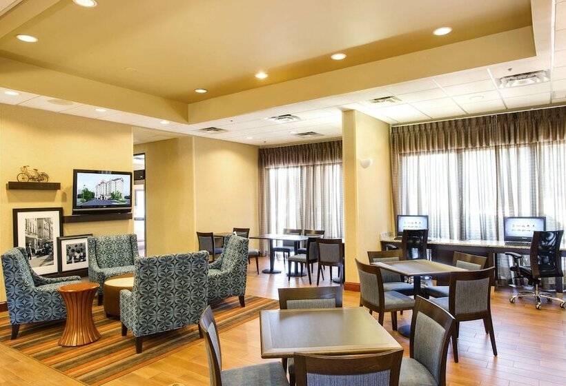 هتل Hampton Inn & Suites Atlantagalleria