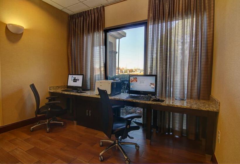 فندق Hampton Inn & Suites Atlantagalleria