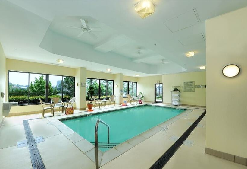 فندق Hampton Inn & Suites Atlantagalleria
