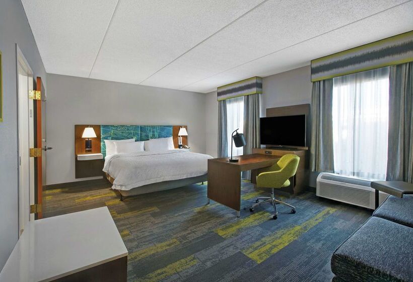 هتل Hampton Inn & Suites Augusta West