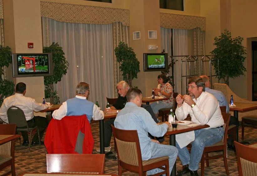هتل Hampton Inn & Suites Augusta West