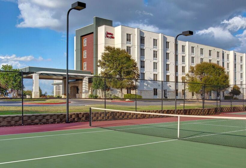 هتل Hampton Inn & Suites Austinairport