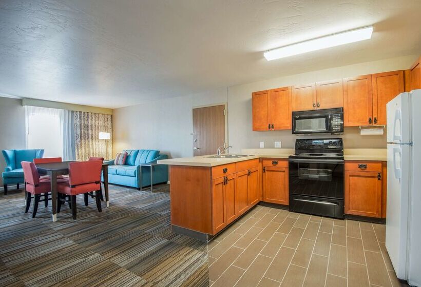 هتل Hampton Inn & Suites Los Alamos White Rock