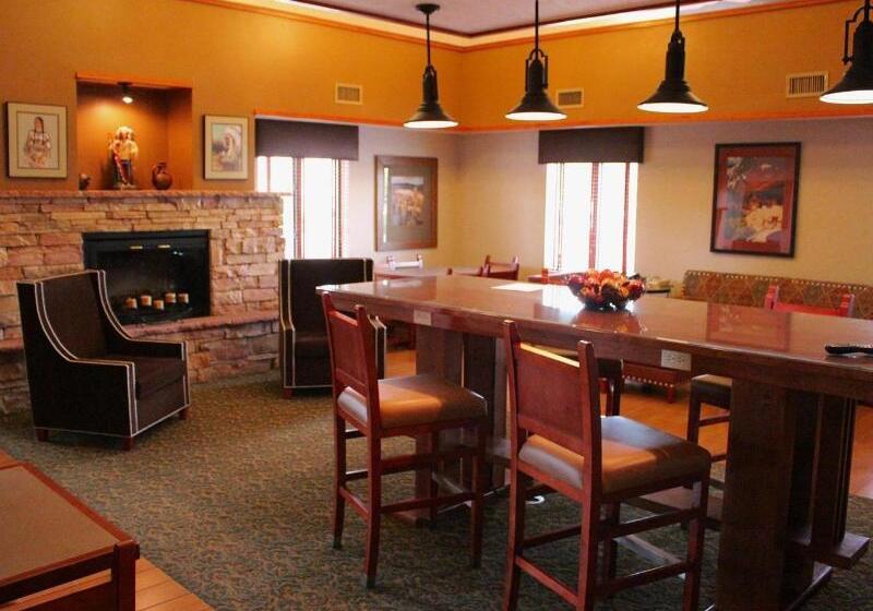 فندق Hampton Inn & Suites Los Alamos White Rock