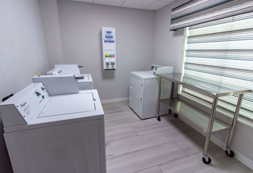 בית מלון כפרי Hampton Inn & Suites Denton