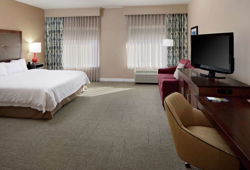 בית מלון כפרי Hampton Inn & Suites Denton