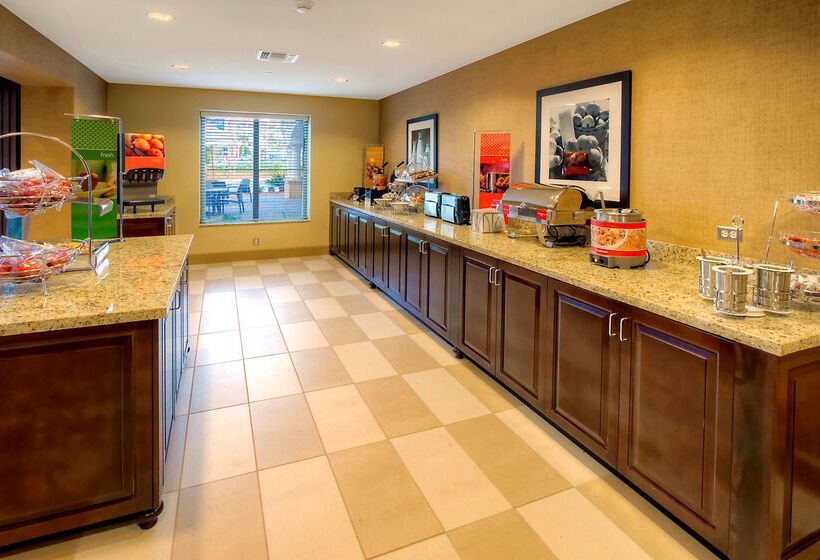 فندق Hampton Inn & Suites Destin