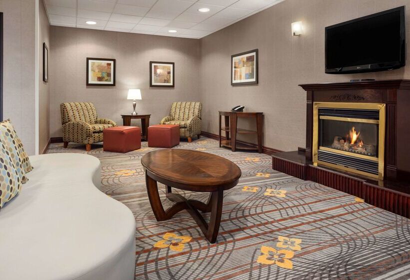 Отель Hampton Inn & Suites Detroit/sterling Heights