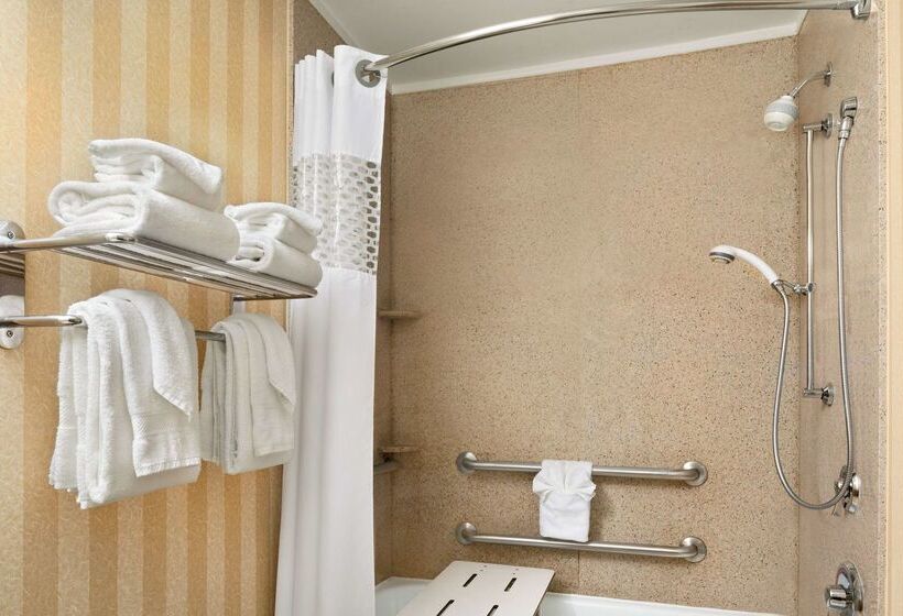 Отель Hampton Inn & Suites Detroit/sterling Heights