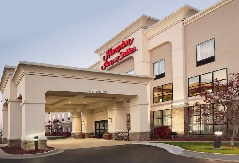 Отель Hampton Inn & Suites Detroit/sterling Heights