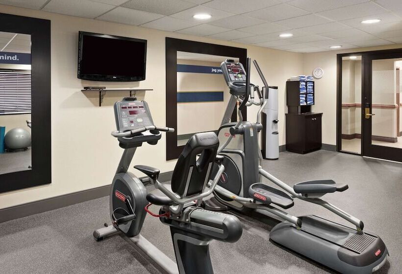 Отель Hampton Inn & Suites Detroit/sterling Heights