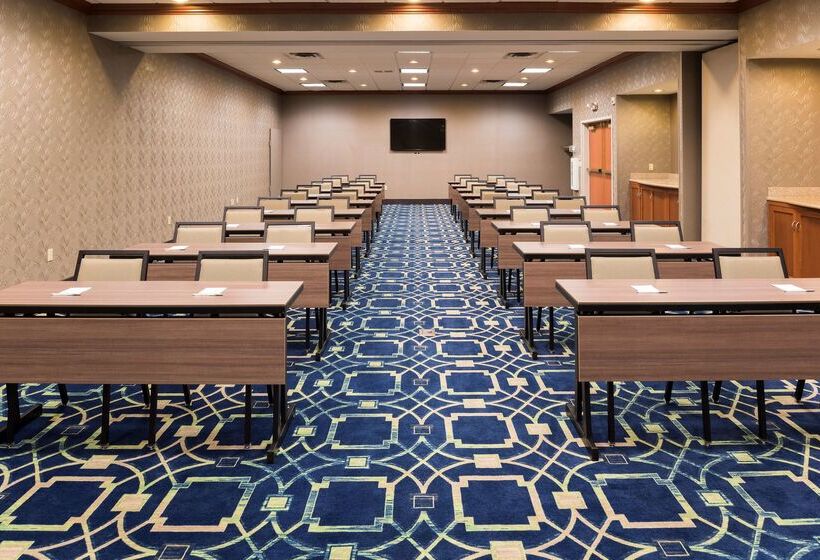 فندق Hampton Inn & Suites East Lansing/okemos