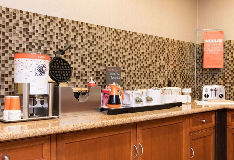 فندق Hampton Inn & Suites East Lansing/okemos
