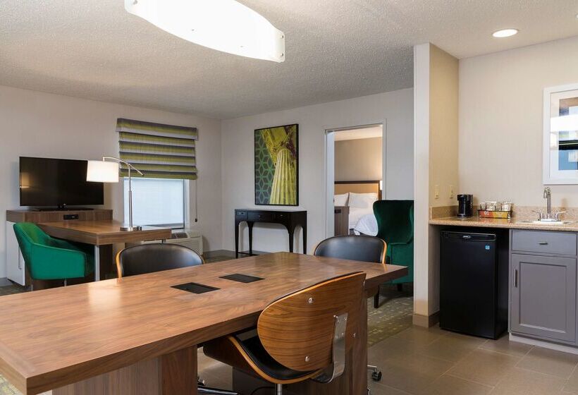 فندق Hampton Inn & Suites East Lansing/okemos