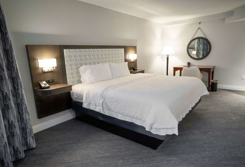 فندق Hampton Inn & Suites Fairfield