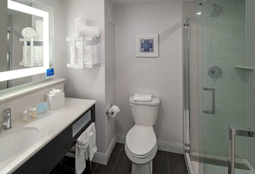 فندق Hampton Inn & Suites Fairfield