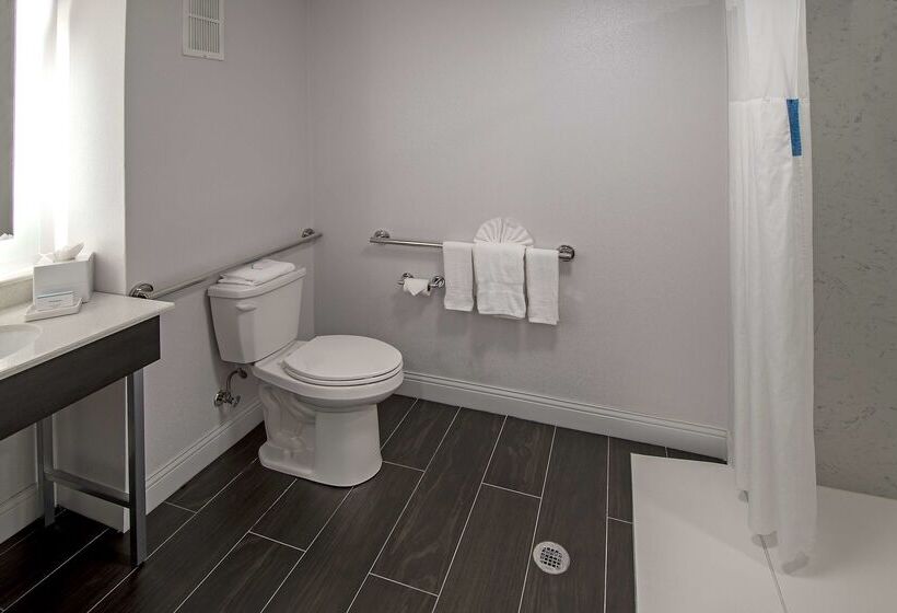 فندق Hampton Inn & Suites Fairfield