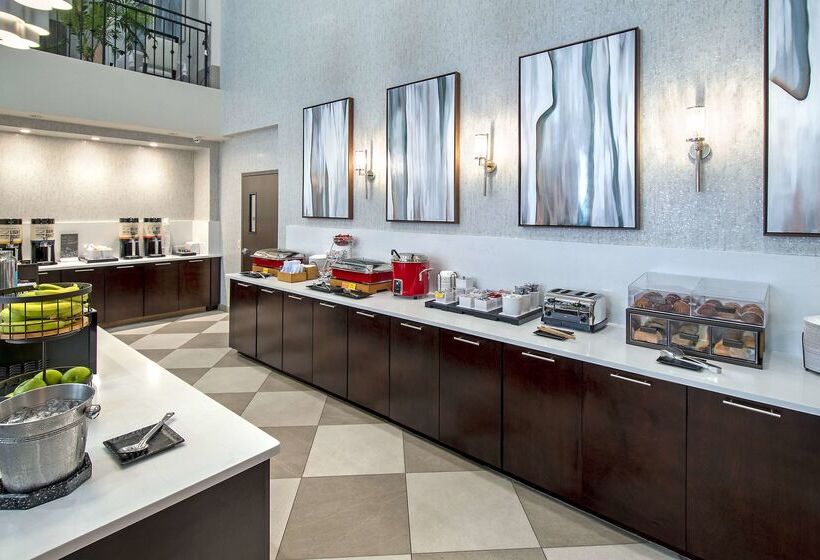 فندق Hampton Inn & Suites Fairfield