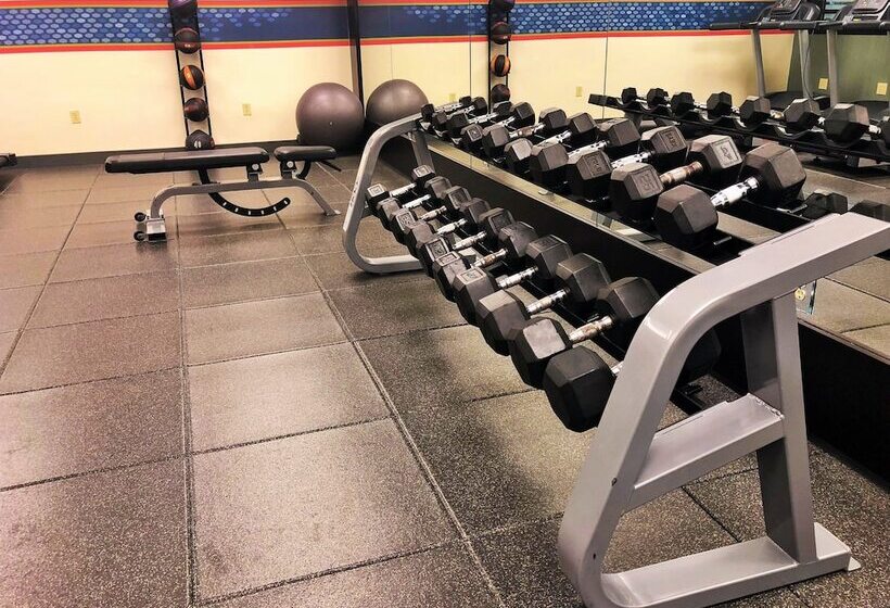 فندق Hampton Inn & Suites Fairfield