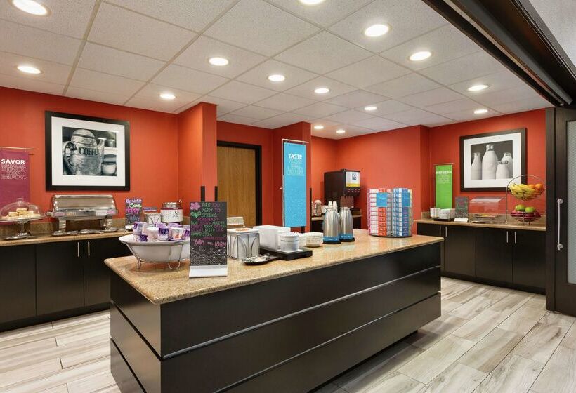 Отель Hampton Inn & Suites Houston/clear Lakenasa Area