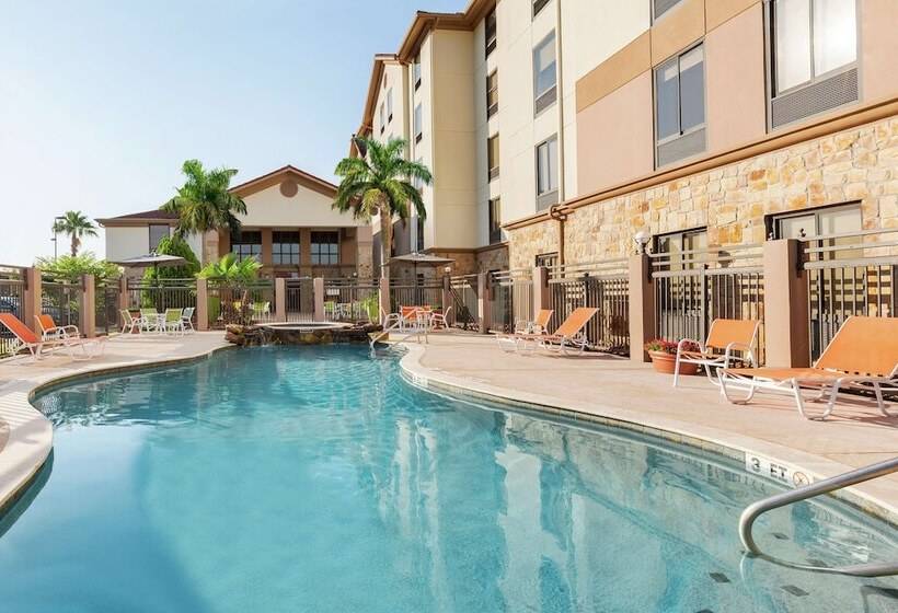 Отель Hampton Inn & Suites Houston/clear Lakenasa Area