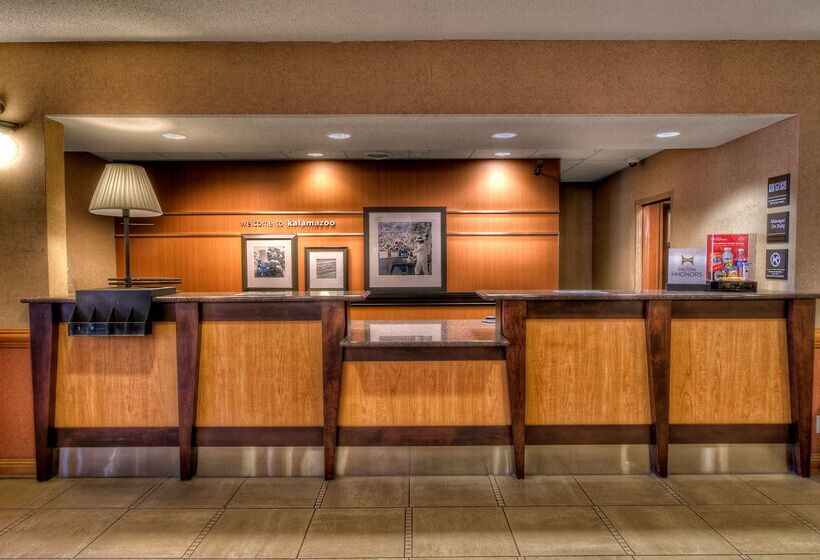 ホテル Hampton Inn & Suites Kalamazoooshtemo