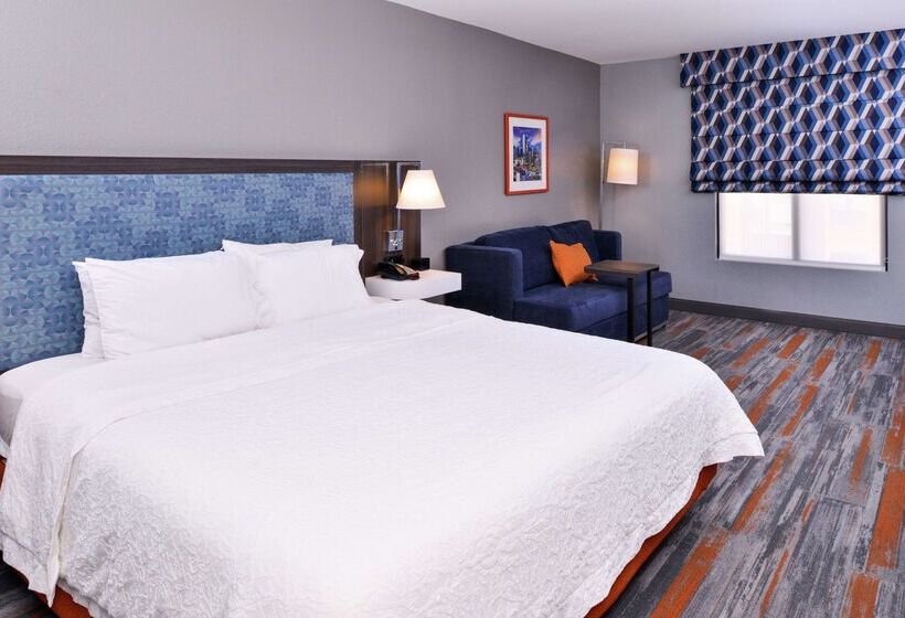 בית מלון כפרי Hampton Inn & Suites Legacy Parkfrisco