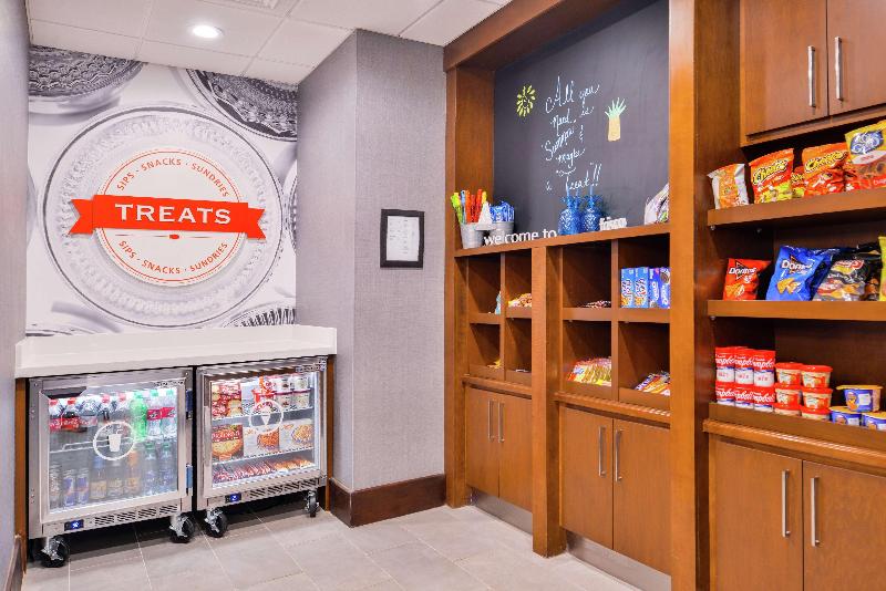 فندق Hampton Inn & Suites Legacy Parkfrisco