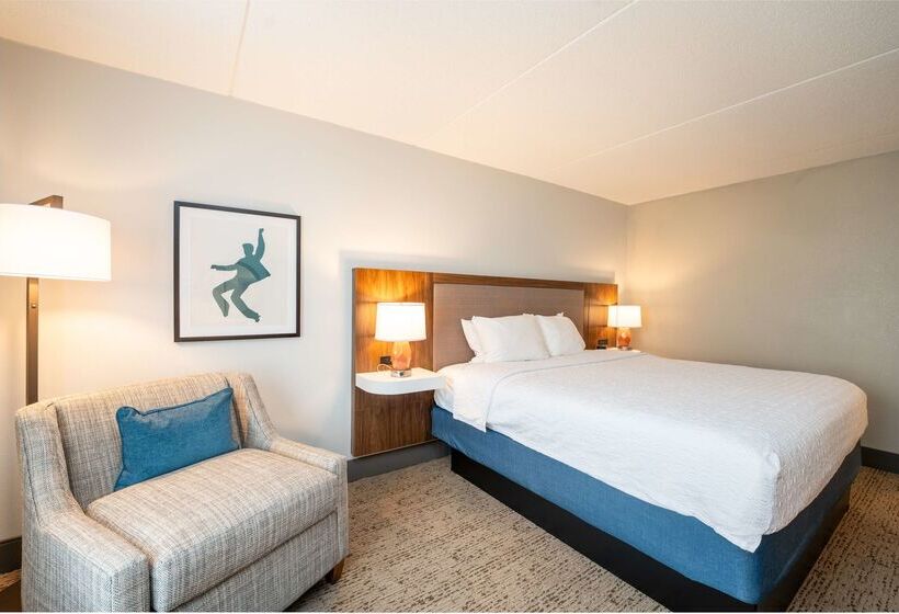 Отель Hampton Inn & Suites Memphis East Germantown Area