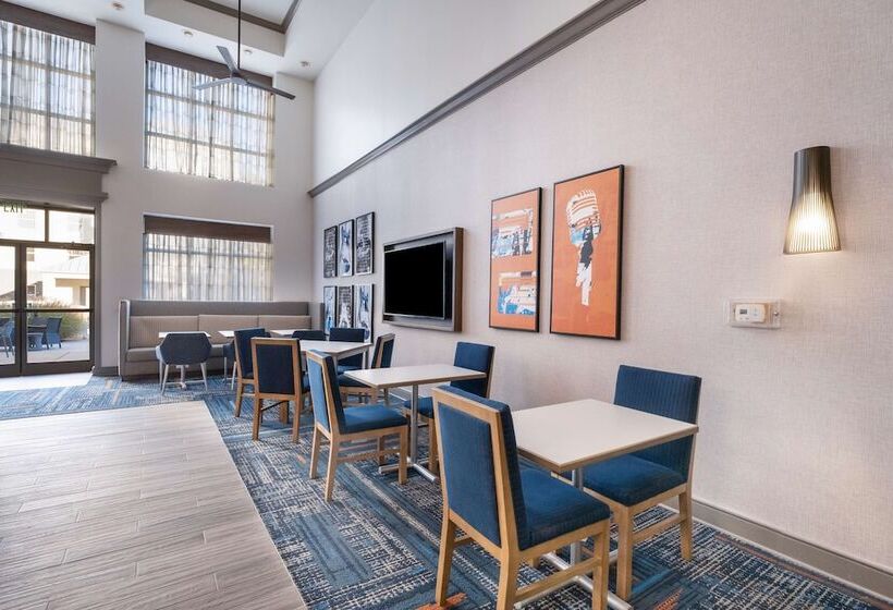 Отель Hampton Inn & Suites Memphis East Germantown Area